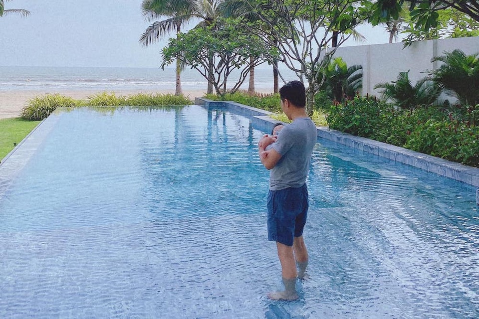 Khắc Việt, Dương Khắc Linh hạnh phúc khoe cặp song sinh vừa chào đời - 4 Khắc Việt, Dương Khắc Linh hạnh phúc khoe cặp song sinh vừa chào đời - 4