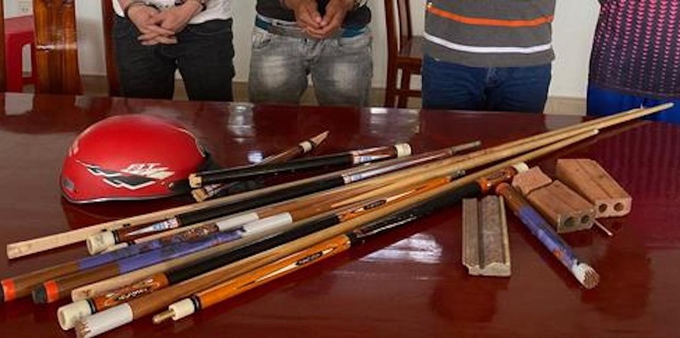 Điều tra vụ hàng chục đối tượng hỗn chiến tại quán bida - 2 Điều tra vụ hàng chục đối tượng hỗn chiến tại quán bida - 2