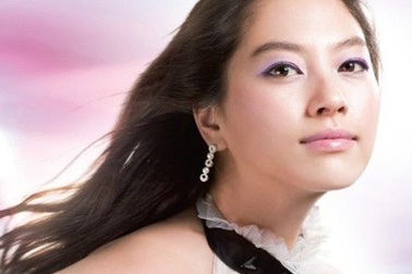 Shin Ae hồi hộp chờ ngày cưới