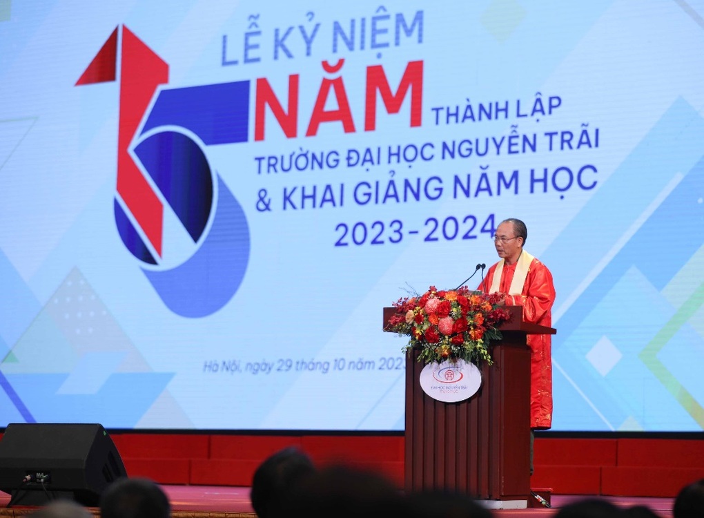Trường Đại học Nguyễn Trãi tổ chức thành công Lễ kỷ niệm 15 năm thành lập - 1 Trường Đại học Nguyễn Trãi tổ chức thành công Lễ kỷ niệm 15 năm thành lập - 1