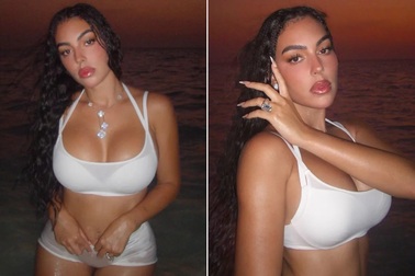 Bạn gái C.Ronaldo gây sốt khi mặc đồ xuyên thấu nóng bỏng