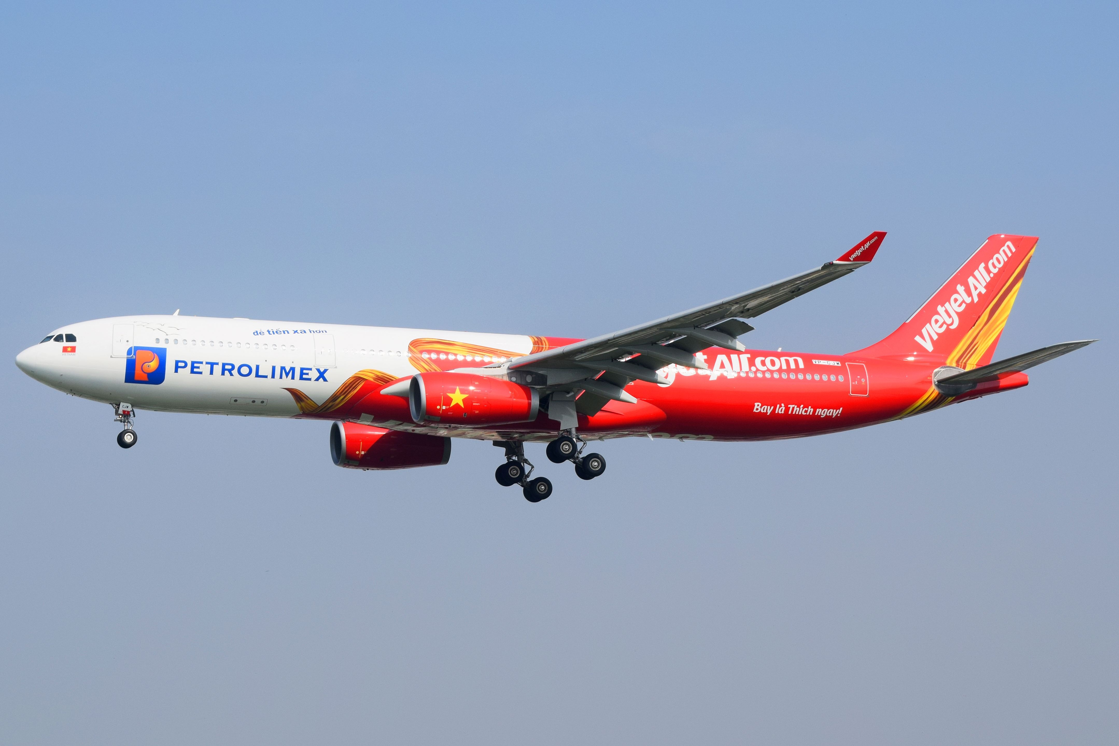 Vietjet aircraft.jpg Vietjet aircraft.jpg