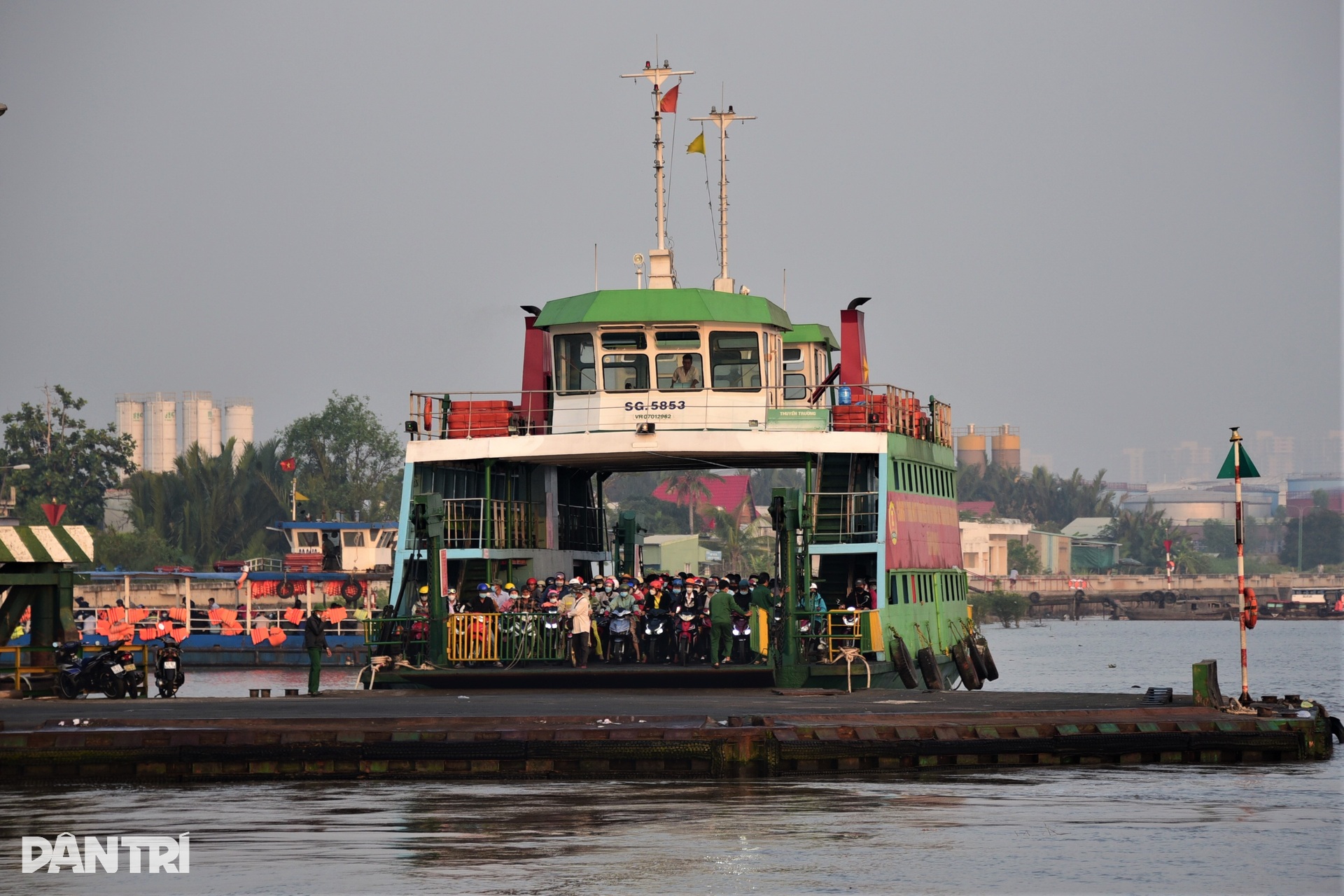 Tuyến đường 6 làn băng rừng già vươn ra biển lớn của TPHCM - 1