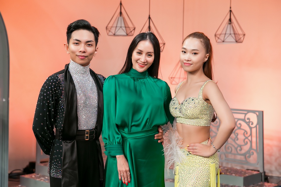 Khánh Thi nuối tiếc vì Phan Hiển và Nhã Khanh bị trọng tài xử ép ở SEA Games - 3 Khánh Thi nuối tiếc vì Phan Hiển và Nhã Khanh bị trọng tài xử ép ở SEA Games - 3