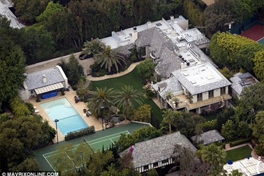 Madonna bán biệt thự với giá 28 triệu đô la