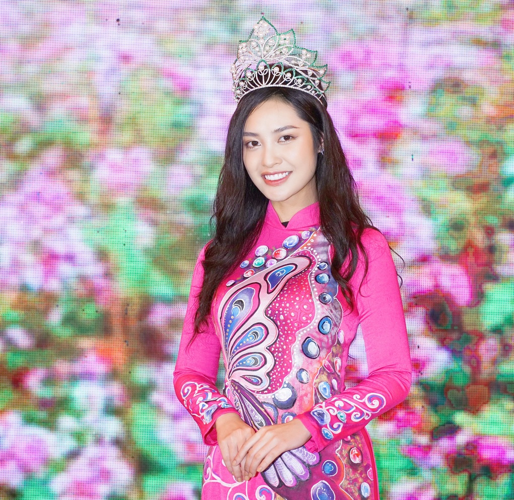 Hoa hậu Nông Thúy Hằng tích cực quảng bá vẻ đẹp quê nhà Hà Giang - 1 Hoa hậu Nông Thúy Hằng tích cực quảng bá vẻ đẹp quê nhà Hà Giang - 1