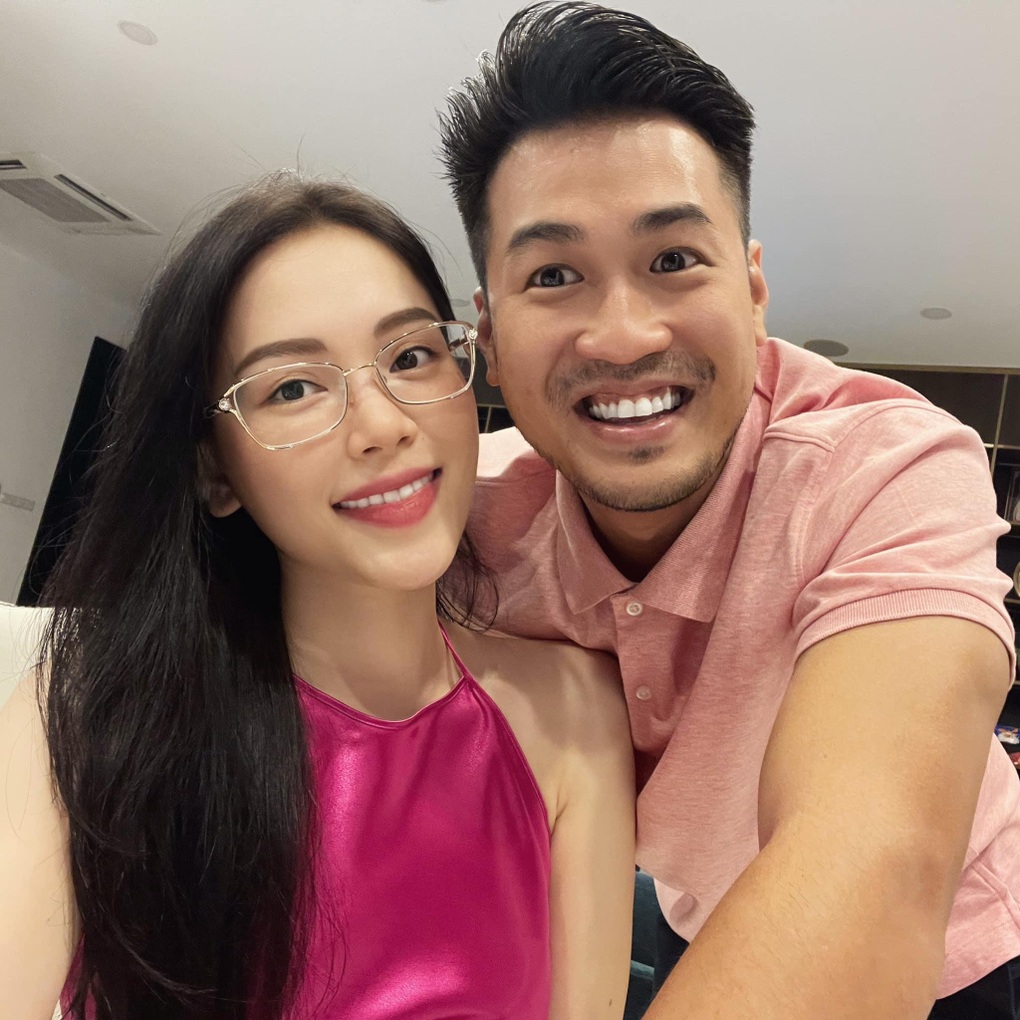 Cuộc sống sang chảnh của hội chị em hot girl Linh Rin - 4 Cuộc sống sang chảnh của hội chị em hot girl Linh Rin - 4