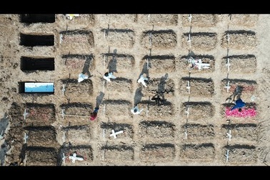 Indonesia quay cuồng trong bão Covid-19