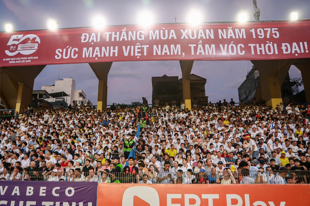 CLB Nam Định thắng đậm Hà Nội FC, xây chắc ngôi đầu V-League - 1 CLB Nam Định thắng đậm Hà Nội FC, xây chắc ngôi đầu V-League - 1