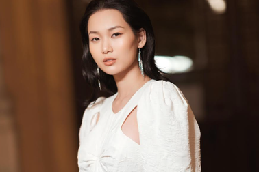 Tống Diệu Hằng gây ấn tượng với tóc xoăn cá tính