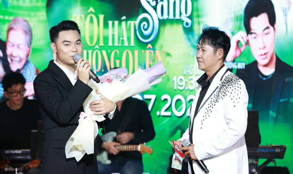 Sỹ Ben Mưa bụi tái xuất sau bạo bệnh, được đàn em dành tặng điều đặc biệt - 1 Sỹ Ben Mưa bụi tái xuất sau bạo bệnh, được đàn em dành tặng điều đặc biệt - 1