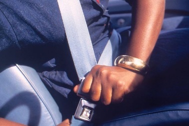 Người Mỹ từng phản đối dây an toàn như thế nào?