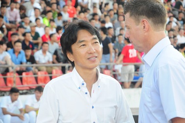 HLV Toshiya Miura chưa có trợ lý người Nhật Bản