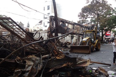 Cận cảnh hoang tàn sau vụ cháy khu phố thương mại lớn nhất Đắc Lắc