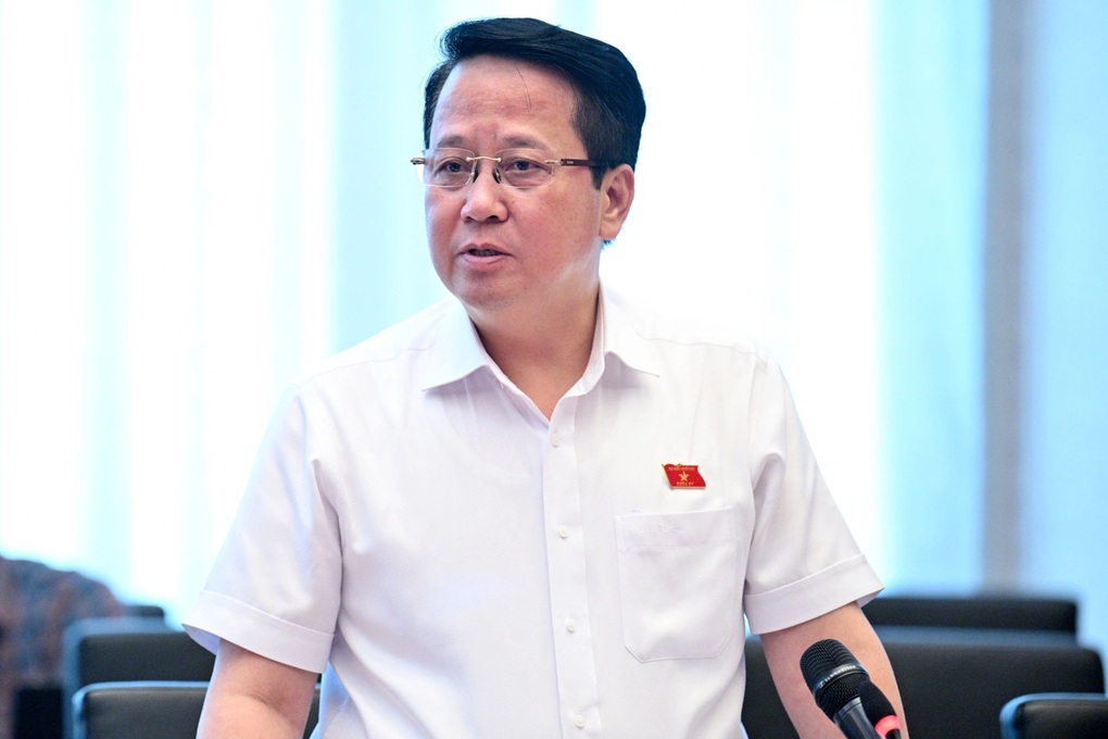 Không để sau sáp nhập, dân phải ùn ùn đi đổi căn cước, làm lại sổ đỏ - 1 Không để sau sáp nhập, dân phải ùn ùn đi đổi căn cước, làm lại sổ đỏ - 1