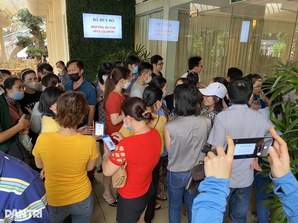 Phụ huynh chất vấn Shark Thủy: Tòa án lương tâm của các anh đâu? - 8 Phụ huynh chất vấn Shark Thủy: Tòa án lương tâm của các anh đâu? - 8