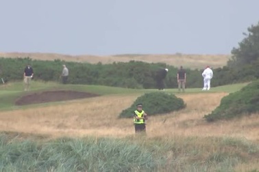 Tranh cãi chuyện Anh chi hơn 6 triệu USD cho chuyến chơi golf của ông Trump tại Scotland