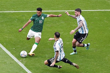 HLV Saudi Arabia tiết lộ bất ngờ sau cơn địa chấn trước Argentina