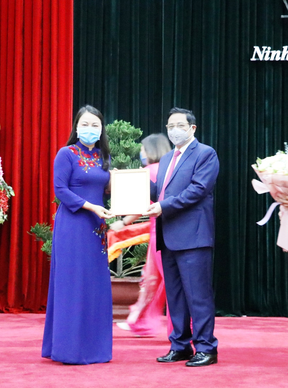 Chân dung tân Bí thư Ninh Bình Nguyễn Thị Thu Hà - 1 Chân dung tân Bí thư Ninh Bình Nguyễn Thị Thu Hà - 1