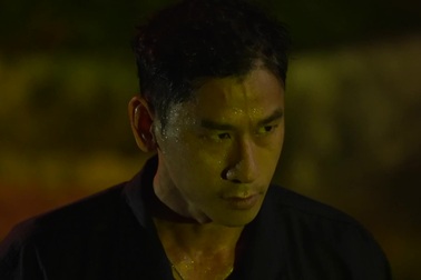 Trung tá Lê Tấn Châu gây ấn tượng khi làm nhiệm vụ trong "Chiến sĩ quả cảm"