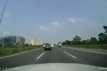 Cao tốc - Cư xử sao cho đúng