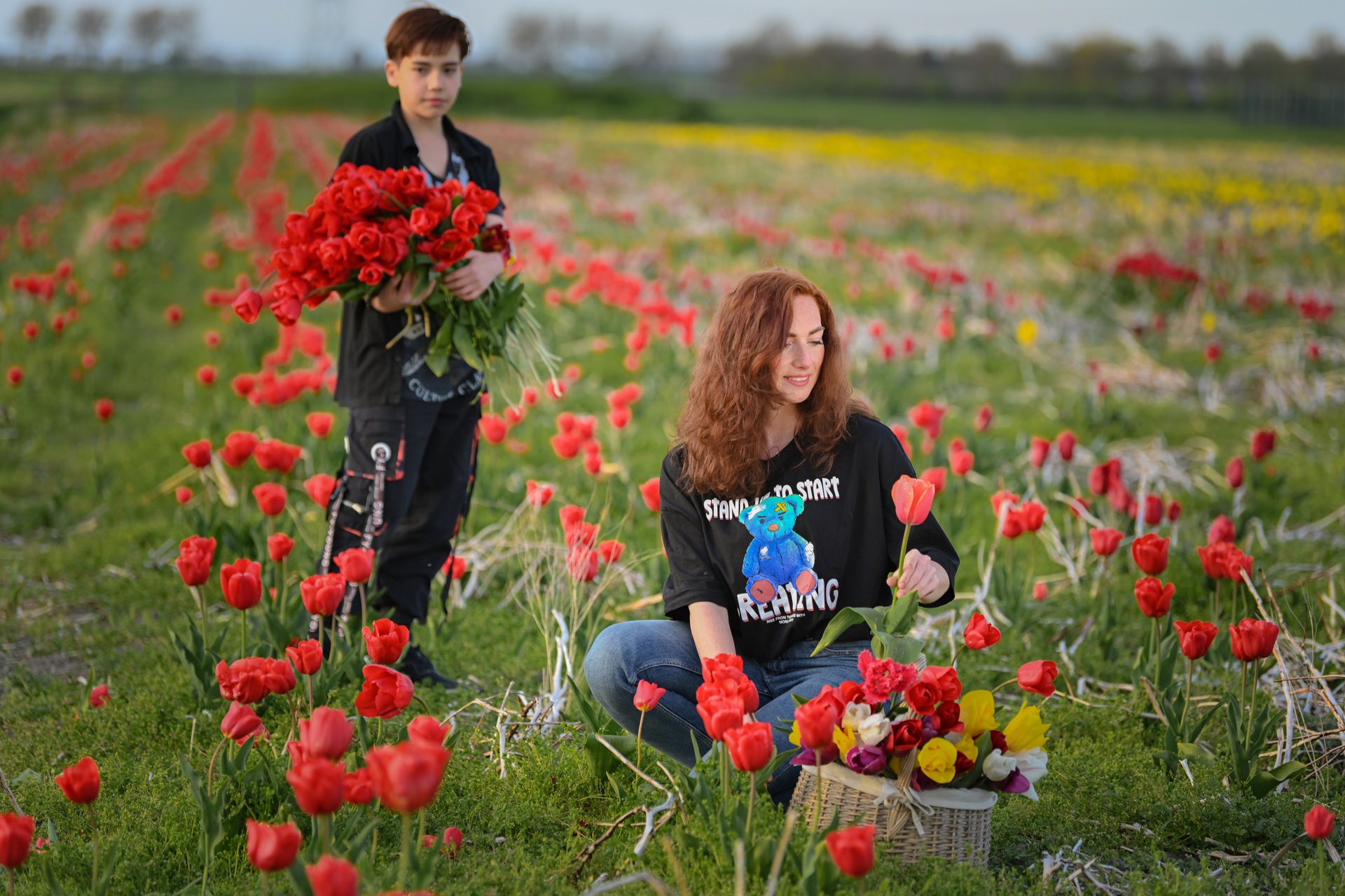 Mãn nhãn cánh đồng hoa tulip đẹp như cổ tích ở ngôi làng cổ 400 tuổi - 9 Mãn nhãn cánh đồng hoa tulip đẹp như cổ tích ở ngôi làng cổ 400 tuổi - 9