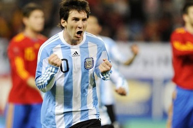 Danh thủ thế giới tán dương “Onze vàng” Messi