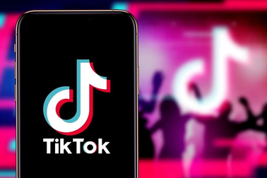 Ứng dụng TikTok trên iOS có thể lấy cắp mật khẩu, tài khoản ngân hàng…