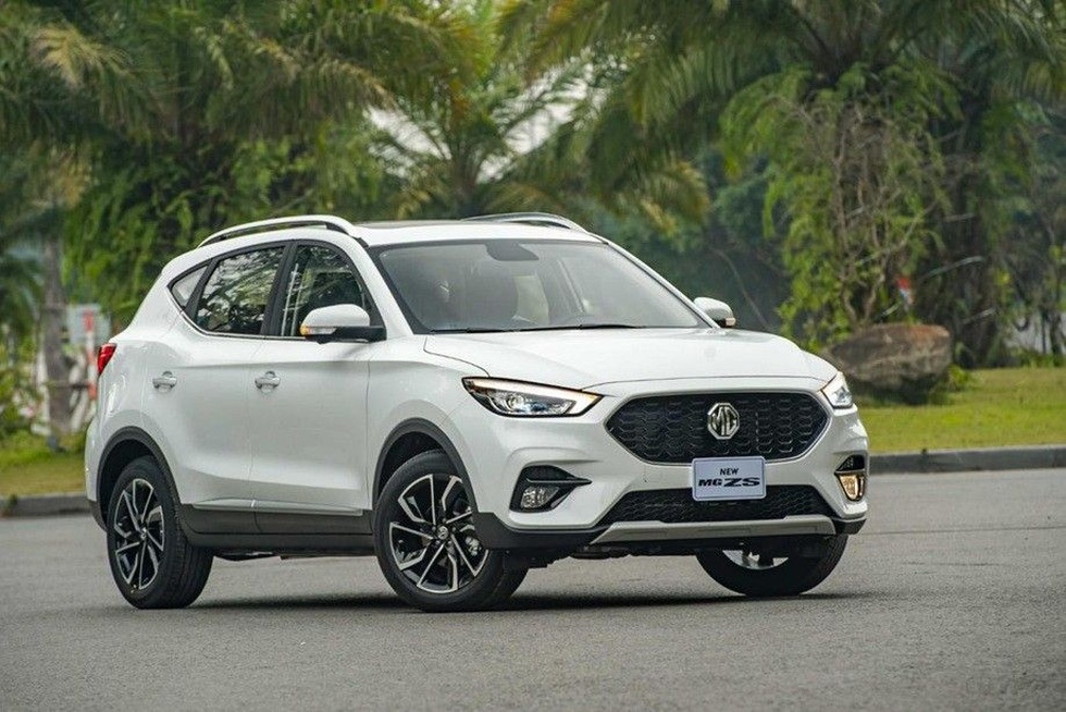SUV đô thị đua ưu đãi: Xe giảm 200 triệu, xe chỉ hơn 400 triệu đồng - 7 SUV đô thị đua ưu đãi: Xe giảm 200 triệu, xe chỉ hơn 400 triệu đồng - 7