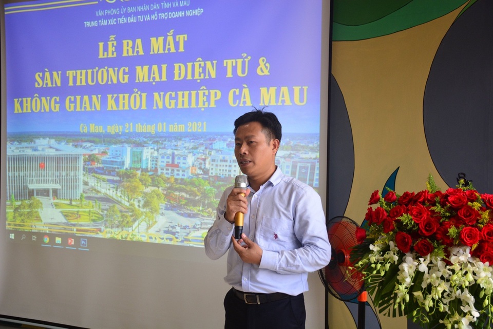 Chủ tịch Cà Mau: Thực hiện nhanh chuyển đổi số để phục vụ nhân dân - 2