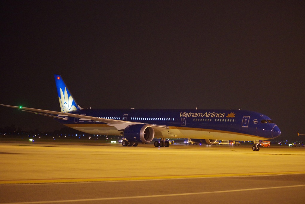 Tăng cường bay đêm, Vietnam Airlines nỗ lực hạ nhiệt giá vé máy bay - 3 Tăng cường bay đêm, Vietnam Airlines nỗ lực hạ nhiệt giá vé máy bay - 3