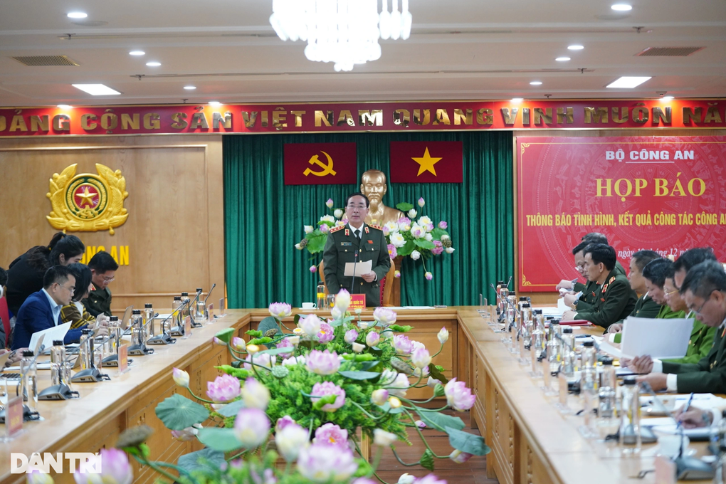 Vụ Vạn Thịnh Phát: Bộ Công an đã khởi tố 2 vụ án, 27 bị can - 1 Vụ Vạn Thịnh Phát: Bộ Công an đã khởi tố 2 vụ án, 27 bị can - 1