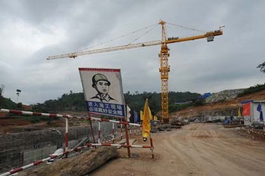 Vốn Trung Quốc làm méo mó luật pháp Campuchia?