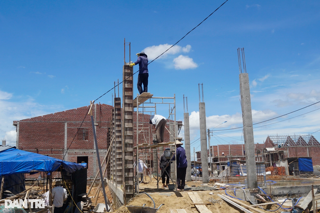 Sẽ cưỡng chế nếu 5 hộ dân không nhường đất cho dự án cao tốc Bắc - Nam - 2 Sẽ cưỡng chế nếu 5 hộ dân không nhường đất cho dự án cao tốc Bắc - Nam - 2