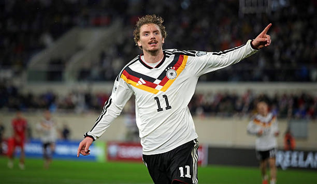 Németország lenyűgöző győzelmet aratott, Hollandia döntetlent játszott Lengyelországgal, Horvátország pedig világbajnoki jegyet nyert - 1 Đức thắng ấn tượng, Hà Lan hòa Ba Lan, Croatia giành vé dự World Cup - 1