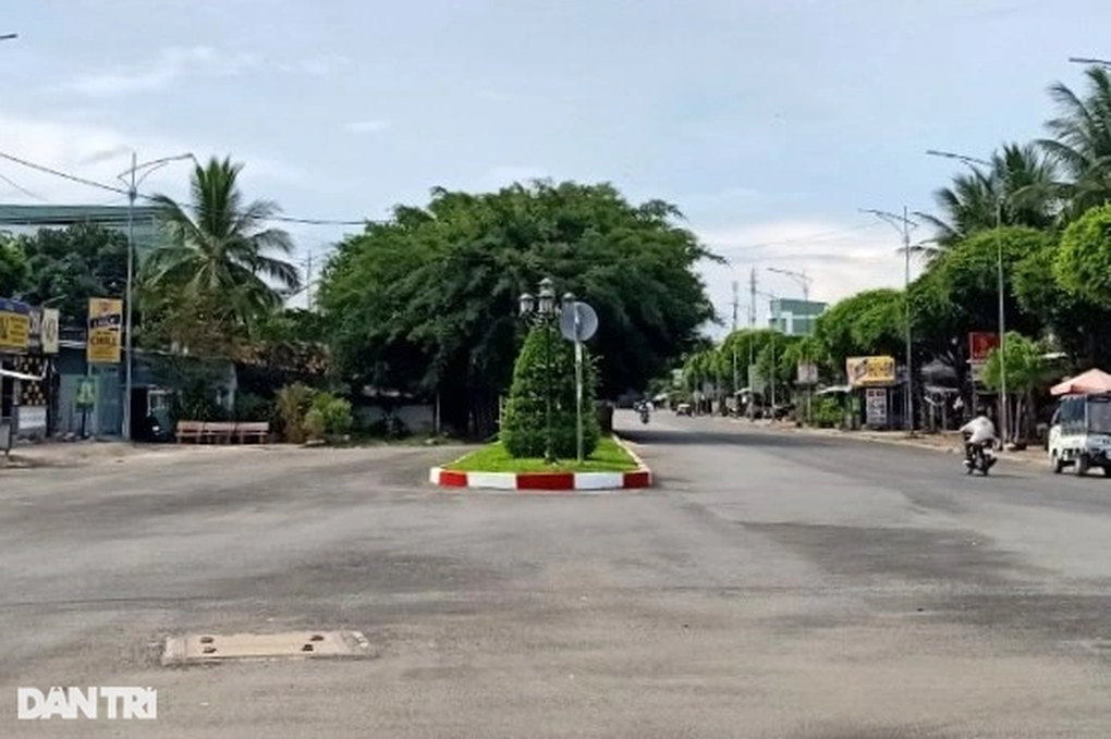 Bạc Liêu quyết giải phóng mặt bằng 2 hộ dân án ngữ đường lớn gần 20 năm - 1 Bạc Liêu quyết giải phóng mặt bằng 2 hộ dân án ngữ đường lớn gần 20 năm - 1