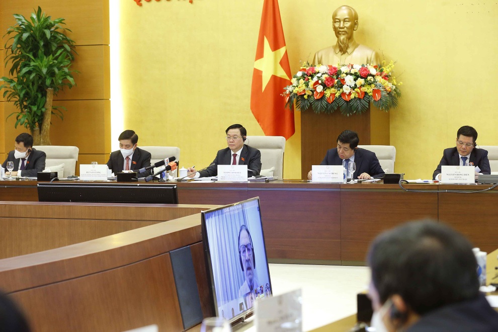 Chủ tịch Quốc hội: Càng những lúc khó khăn càng tìm ra nhiều cơ hội - 2 Chủ tịch Quốc hội: Càng những lúc khó khăn càng tìm ra nhiều cơ hội - 2