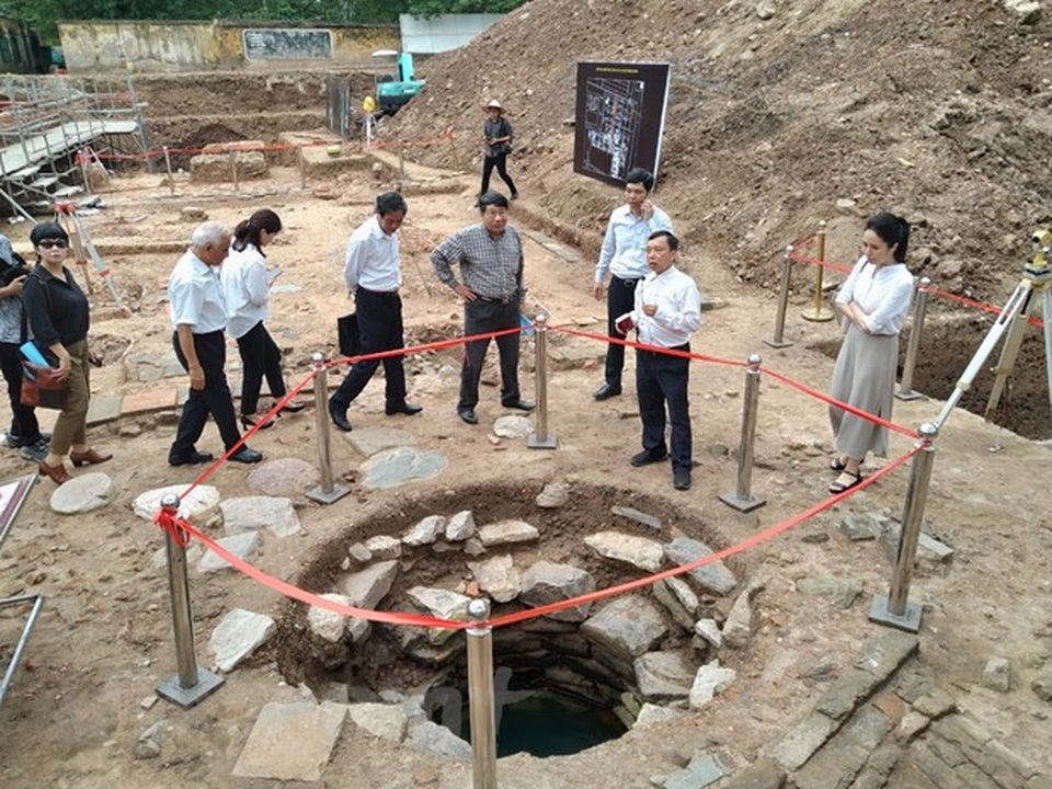 Thêm nhiều phát hiện khảo cổ quan trọng ở Hoàng thành Thăng Long - 1 Thêm nhiều phát hiện khảo cổ quan trọng ở Hoàng thành Thăng Long - 1