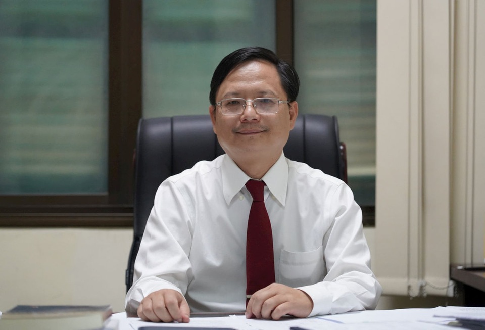 PGS-TSKH Vũ Hoàng Linh: Cố gắng thu hút nhân tài để không bị chảy máu chất xám - 1 PGS-TSKH Vũ Hoàng Linh: Cố gắng thu hút nhân tài để không bị chảy máu chất xám - 1