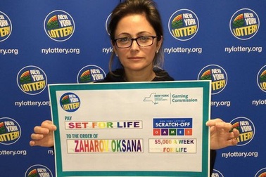 Trúng 5 triệu USD nhờ mua nhầm vé xổ số