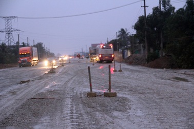 Dự án mở rộng QL1A: Thi công ẩu, dân khốn khổ