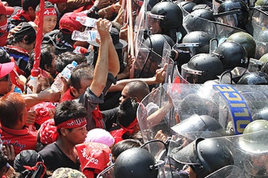  “Áo đỏ” huy động lực lượng cho “trận chiến cuối cùng”