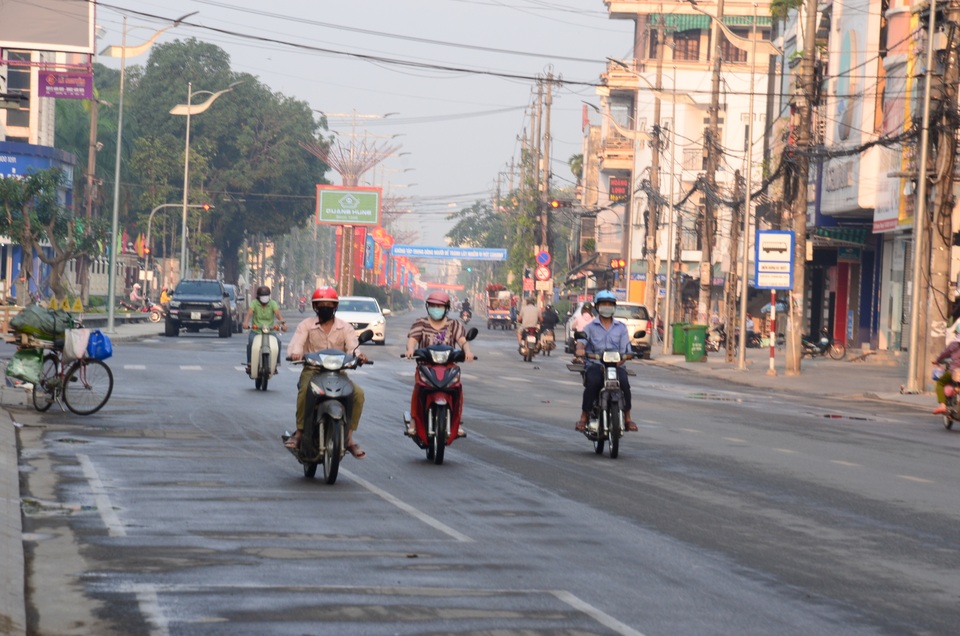 Sáng đầu tiên thực hiện cách ly xã hội - 22 Sáng đầu tiên thực hiện cách ly xã hội - 22