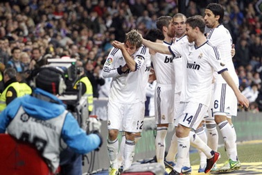 Real Madrid và các cầu thủ gửi lời cầu chúc cho Vilanova