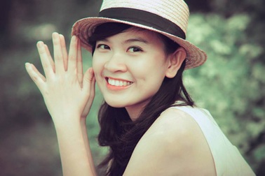 Cô gái đại sứ thể thao học đường 9X dịu dàng khoe sắc