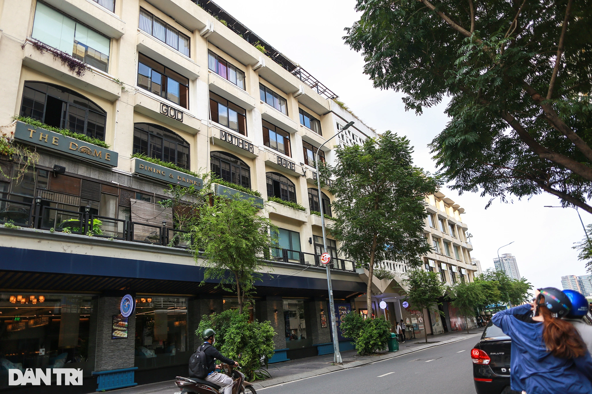 Hình ảnh tan hoang sau vụ cháy quán cà phê rooftop giữa trung tâm TPHCM - 2 Hình ảnh tan hoang sau vụ cháy quán cà phê rooftop giữa trung tâm TPHCM - 2