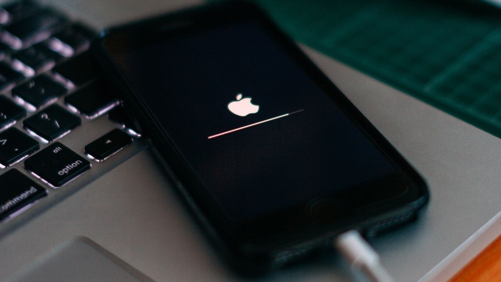 iOS 16.5 khiến iPhone gặp lỗi, biến phụ kiện Apple trở thành đồ bỏ - 1 iOS 16.5 khiến iPhone gặp lỗi, biến phụ kiện Apple trở thành đồ bỏ - 1