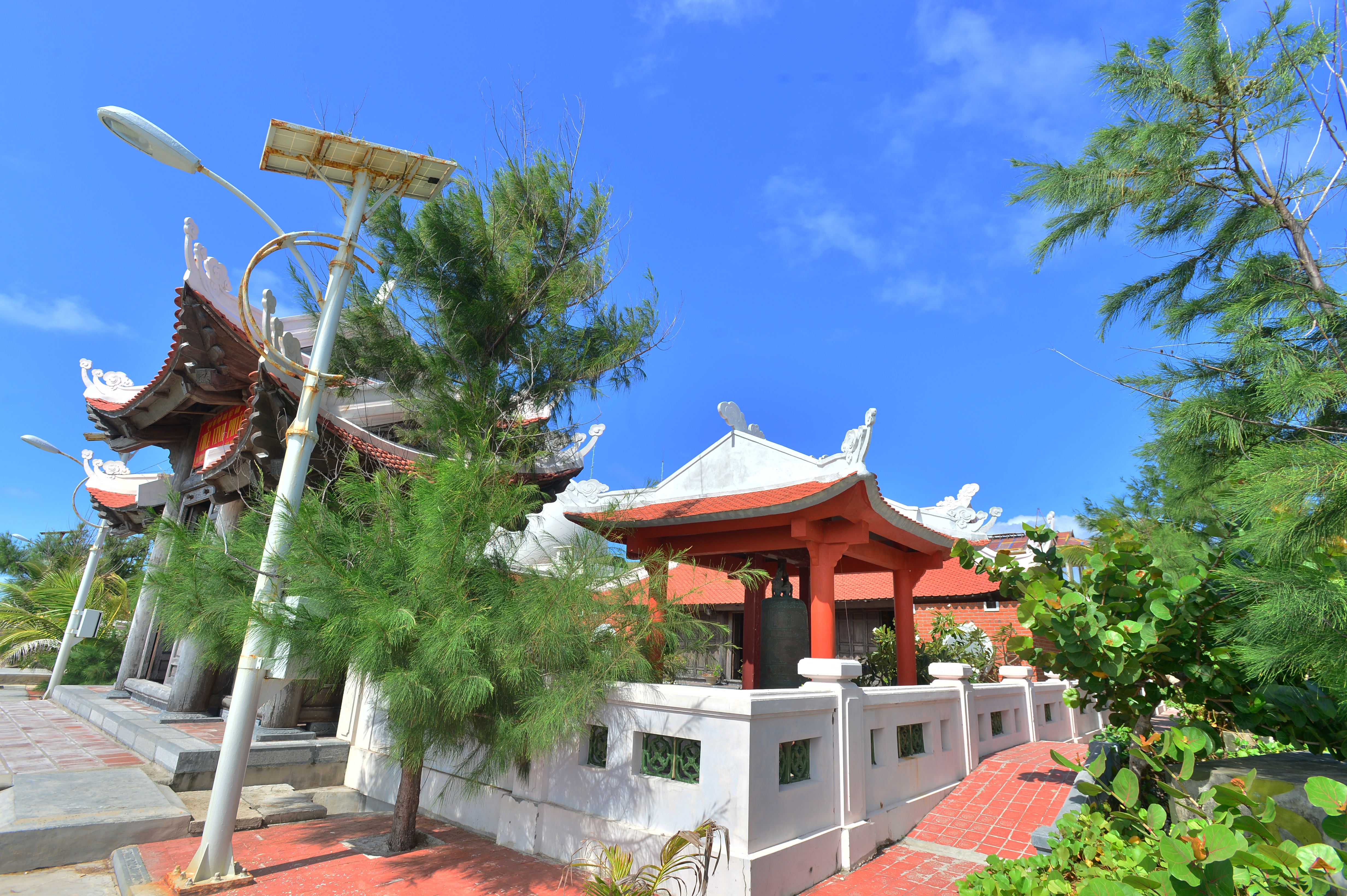 Chiêm ngưỡng ngôi chùa danh tiếng ở huyện đảo Trường Sa - 24 Chiêm ngưỡng ngôi chùa danh tiếng ở huyện đảo Trường Sa - 24