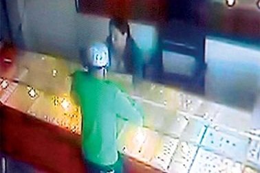 Có không chuyện đánh thuốc mê, thôi miên lừa lấy vàng?