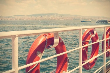 Nữ du khách được cứu sống thần kỳ sau 38 giờ rơi xuống biển